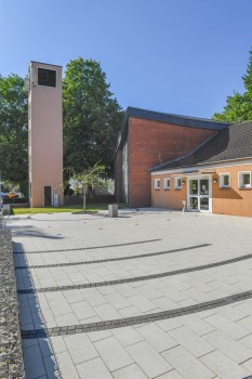 Mülheim (DE), Kerkplein Markuskerk, Boulevard Zandbeige.