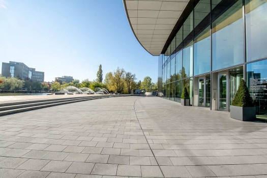 Düsseldorf (DE), ARAG Verzekering centraal, Boulevard Dolomietgrijs.