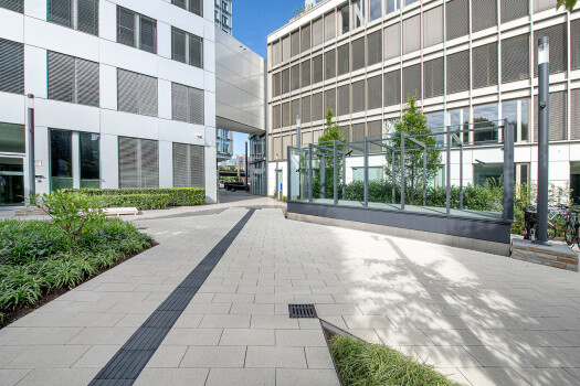 EcoTerra Zero Beige Pflaster NRW Bank Duesseldorf 2714 058