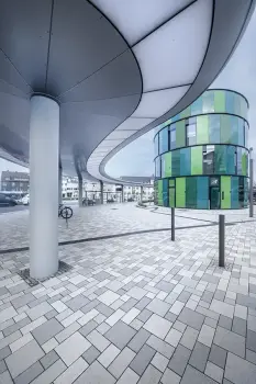 Remscheid (D), Busstation, Corio Kleur 12.01, 12.05 en 14.01.