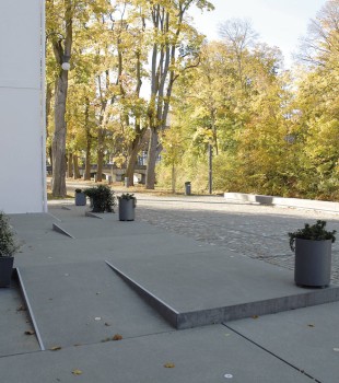 Donaueschingen (D), Museum Biedermann, Concept Design trapconstructie, gestraald, bestaande uit 9 geprefabriceerde delen van ieder circa 500 x 250 cm.