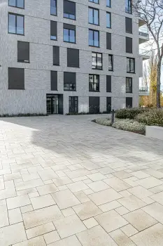 Düsseldorf, Pandion Albertussee, Umbriano Granitbeige.