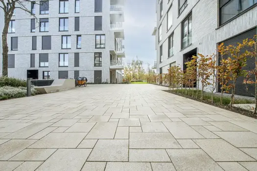 Düsseldorf, Pandion Albertussee, Umbriano Granitbeige.