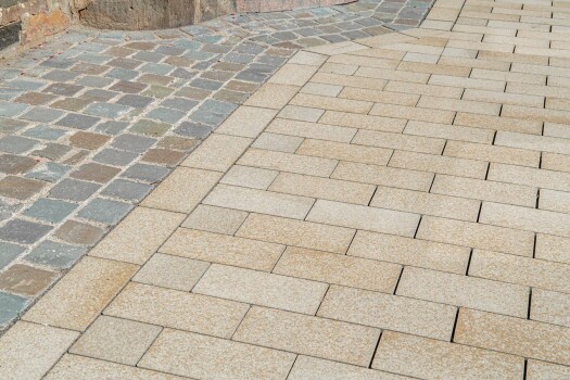 Waldeck (D), City centre, Umbriano Granite beige, textured.