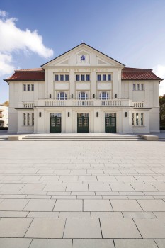 Wolfenbüttel (DE), Lessing Theater, Palladio Tinten 11.05, 13.03 in combinatie met ConceptDesign Tint 11.05.